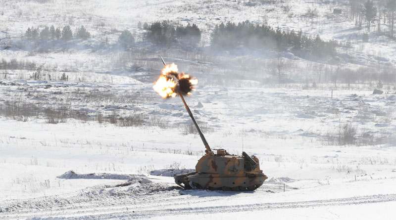Rostec Demonstrates UralVagonZavod’s 155mm Msta-S howitzer