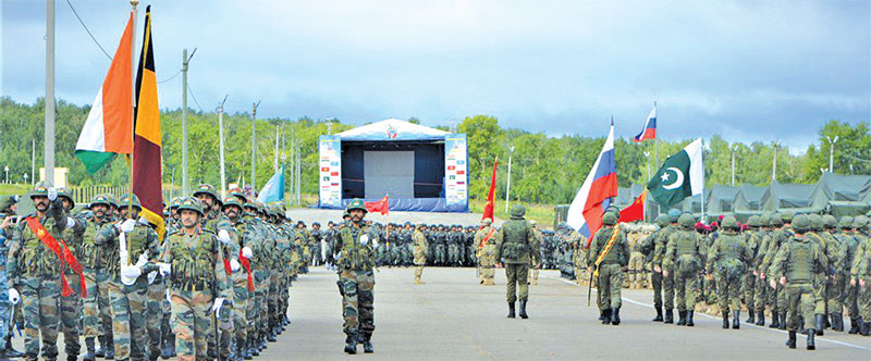 India-Pakistan Slug it Out in a Friendly Match