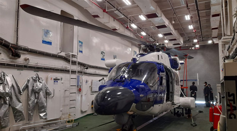 ALH Dhruv Demonstrates Deck Operations Capabilities in Ship-borne Trials