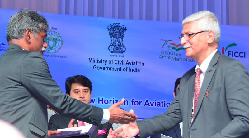 HAL and PHL Sign IOC for Twenty Helicopters