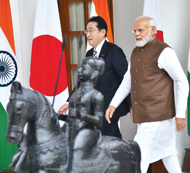 Indian Prime Minister Narendra Modi with Japanese counterpart Fumio Kishida