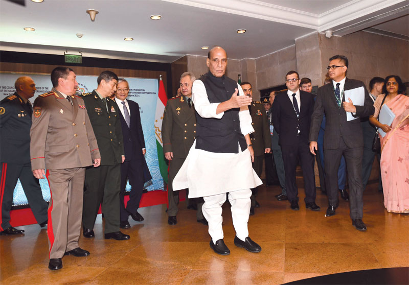 Rajnath Singh escorting his SCO counterparts at the venue
