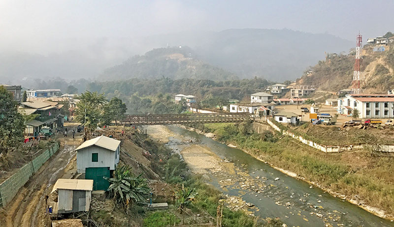 One of the busiest trading points between the two nations is in the state of Mizoram on River Tio Rihkhawdar